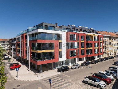 Apartamento T3 à venda em Tomar e Santa Maria dos Olivais