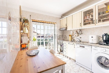 Apartamento T2 à venda na Rua Florindo Costa