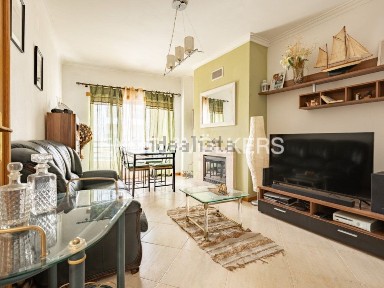 Apartamento T2 à venda na Quinta do Texugo - Quinta de Santa Teresa