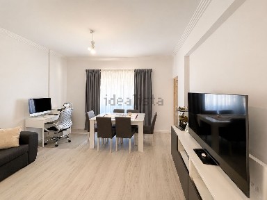 Apartamento T1 à venda na Praceta Viana da Mota
