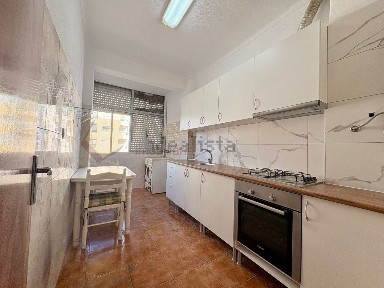 Apartamento T2 à venda na Rua de Aljubarrota, 9