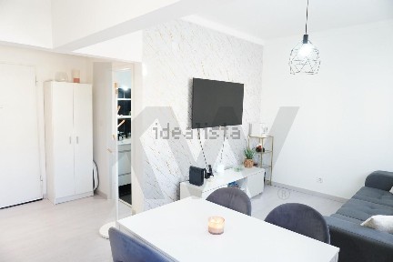 Apartamento T1 à venda na Rua Luís de Camões s/n