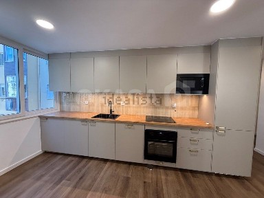 Apartamento T2 à venda na Avenida de Angola, 18