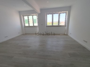 Apartamento T3 à venda em Almada