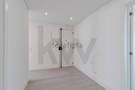 Apartamento T2 à venda na Avenida República da Guiné-Bissau, 36