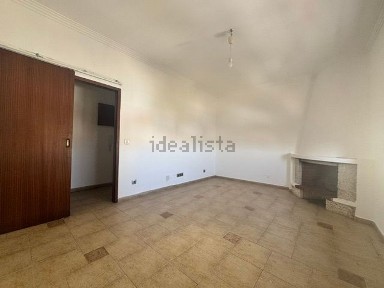Apartamento T2 à venda na Rua Jaime Cortesão, 3