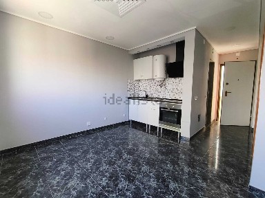 Apartamento T1 à venda na Praceta Vitorino Nemésio