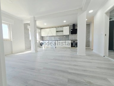 Apartamento T2 à venda na Afonso Costa - Fonte do Lavra