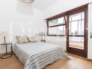 Apartamento T1 à venda na Rua João de Barros