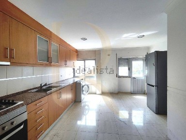 Apartamento T2 à venda na Paivas