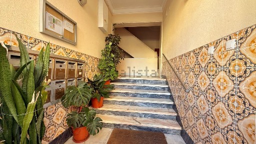 Apartamento T2 à venda na Rua António Aleixo