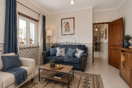 Apartamento T4 à venda na Rua Gaspar Correia
