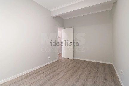 Apartamento T1 à venda na Rua de Luanda