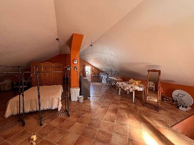 Moradia independente à venda em Verdelhos