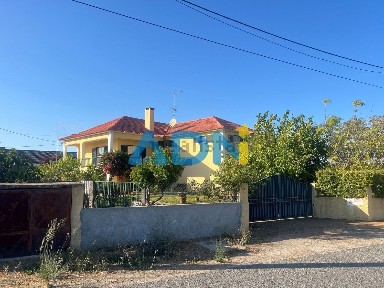 Casa ou moradia à venda em Benquerenças