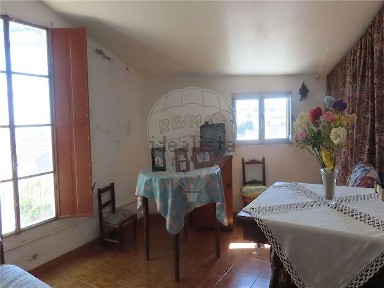 Moradia independente à venda em Benquerenças