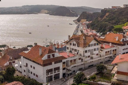 Duplex à venda em São Martinho do Porto