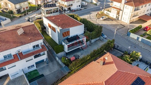 Prazins Santo Tirso, Rua da Escola, 58
