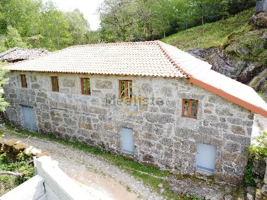 Casa ou moradia à venda em Cibões e Brufe