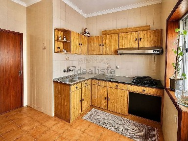 Arrendamento de apartamento T3 na Rua Ponte Barreira