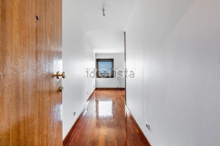 Arrendamento de apartamento T0 na Rua Luísa Neto Jorge, 286