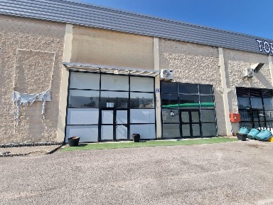 Armazém à venda na Rua José Félix Ferreira