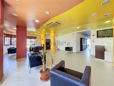 Espaço comercial à venda no Quinta do Conde s/n