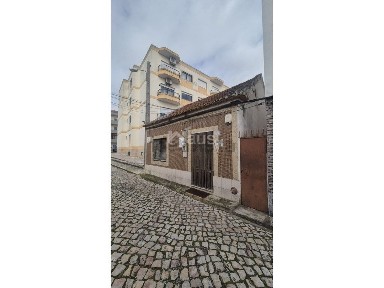 Espaço comercial à venda na Rua do Desenho