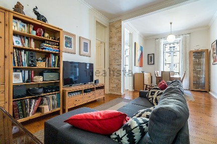 Apartamento T3 à venda na Rua Carlos da Maia