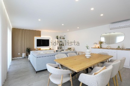 Apartamento T3 à venda na Rua Doutor Francisco Pereira da Costa s/n
