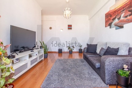 Apartamento T2 à venda na Damaia de Baixo
