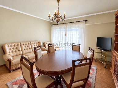 Apartamento T3 à venda em Santa Iria de Azoia - São João da Talha - Bobadela