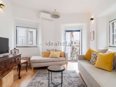 Apartamento T2 à venda na Praça da Alegria
