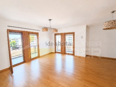 Apartamento T3 à venda na Apelação