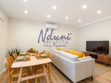 Apartamento T2 à venda na Rua Belmonte, 8