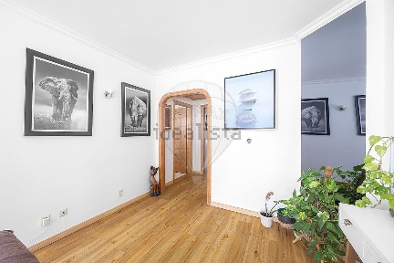 Apartamento T3 à venda na Rua António Augusto Nascimento Lucas
