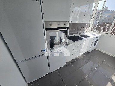 Apartamento T3 à venda no Centro da Amadora
