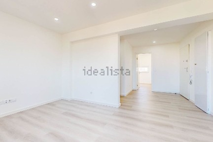 Apartamento T2 à venda na Avenida Avelino Teixeira da Mota, 302