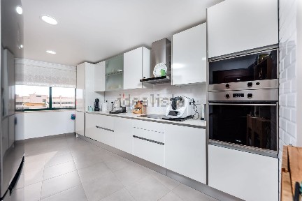 Apartamento T3 à venda na Agualva-Cacém