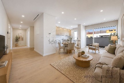 Duplex à venda na Avenida Descobertas