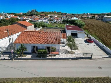 Casa ou moradia à venda na Travessa do Rato, 4