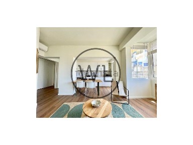 Apartamento T2 à venda no Alto de Alcântara