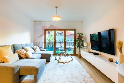 Apartamento T2 à venda na Praça da Malvarosa s/n