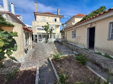 Casa ou moradia à venda na Rua Marconi s/n