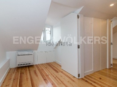 Apartamento T3 à venda no Beco dos Loios, 15