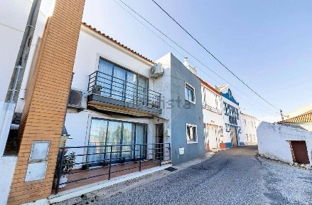 Moradia independente à venda em Freiria