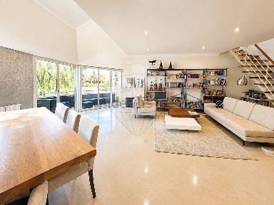 Duplex à venda na Bicesse
