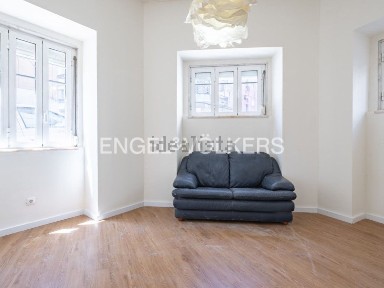Apartamento T3 à venda em Beato