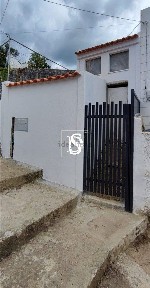 Moradia em banda à venda em São Quintino