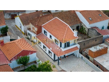 Moradia independente à venda em Olhalvo
